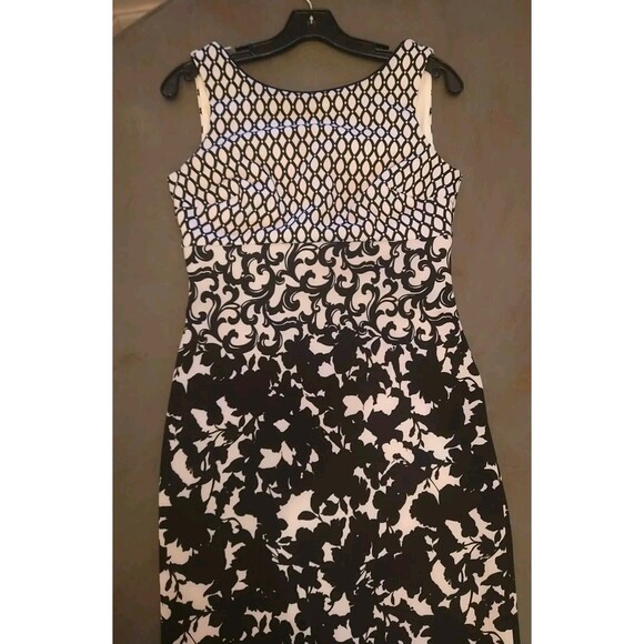 White House Black Market Classic Geometric  Knee Length Size 4 Boho Feminine - Picture 6 of 12